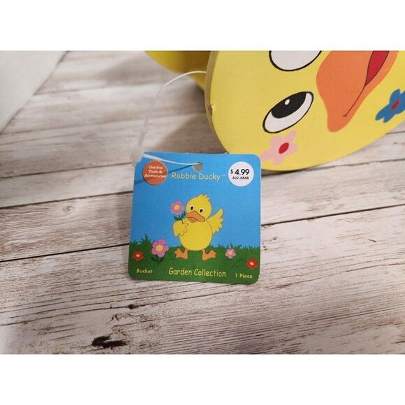 Robbie Ducky Garden Collection Bucket & Insect House Yellow Handle Wire Cage - Picture 7 of 15